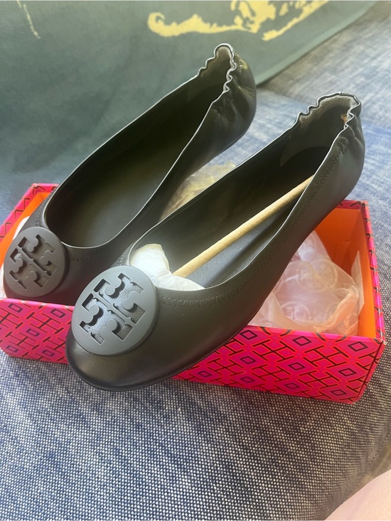 Tory Burch Shoes - Tory Burch Black Minnie Travel Leather Ballet Flats, new in box size 10.5